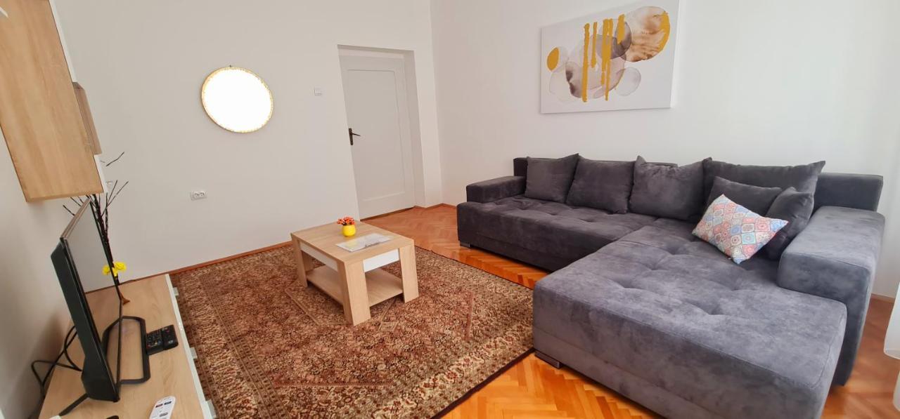 Downtown Star Apartment Beograd Eksteriør billede