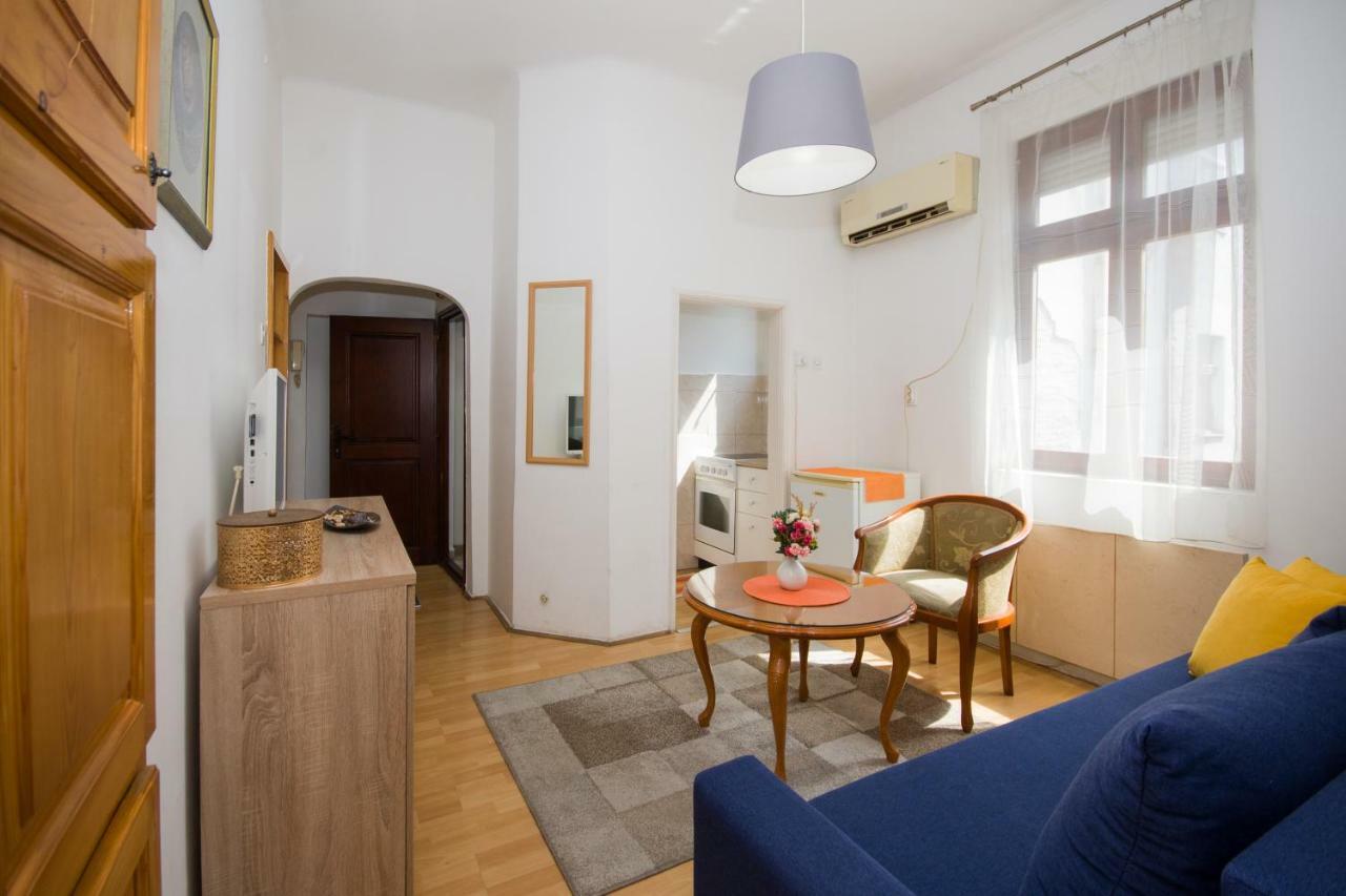 Downtown Star Apartment Beograd Eksteriør billede