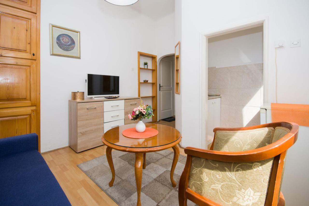 Downtown Star Apartment Beograd Eksteriør billede